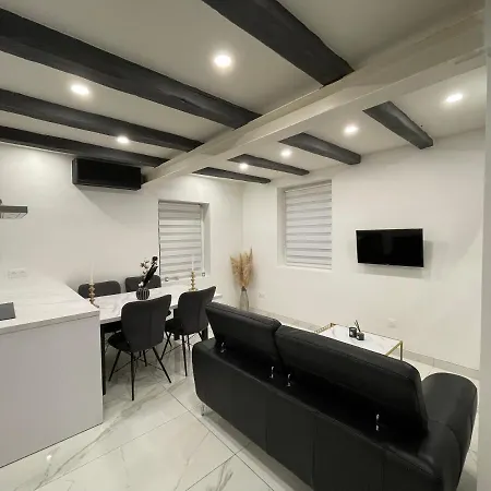 Ubsa Apartament *